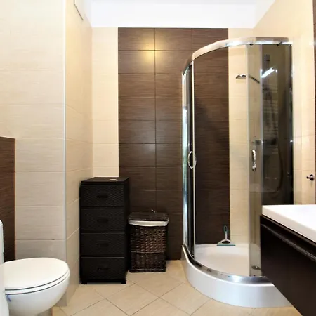 Nadmorski Dwor 9 شقة