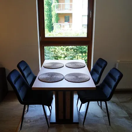 Nadmorski Dwor 9