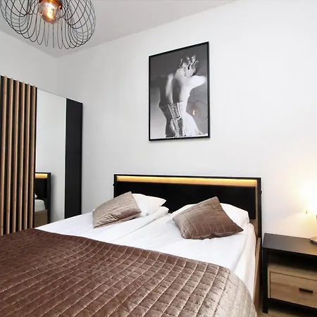 Nadmorski Dwor 9 Apartament *